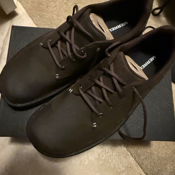 Shoes - Picture 1 of 2